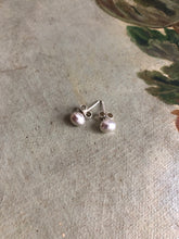 Load image into Gallery viewer, Little silver studs